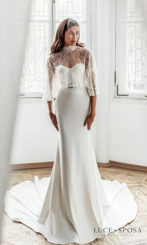 Turtle Neck Wedding Dress, Wedding Dress Cathedral, Wedding Dress Cathedral Train, Minimal Wedding Dress, Couture Wedding Dresses, Cape Wedding Dress, Wedding Inspirasi, Fab Dress, Cathedral Train