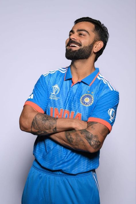 Virat Kohli Smile, Virat Kohli Wallpaper, Virat Kohli Portrait Photography, Kohli Wallpapers, King Kohli, King Style, Virat Kohli Instagram, Virat Kohli Wallpapers, Ab De Villiers