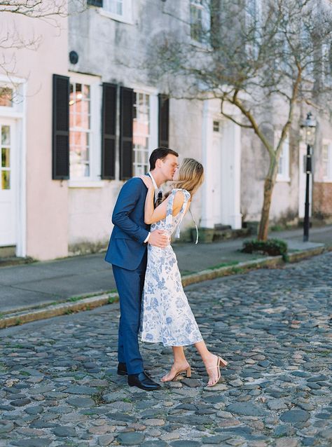 Classic Engagement Photos Outfits, White And Blue Engagement Photos, Marthas Vineyard Engagement Photos, Light Blue Engagement Photos, Blue And White Engagement Photos, Charleston Couples Photography, Preppy Engagement Pictures, Downtown Charleston Engagement Photos, Engagement Photos Charleston Sc