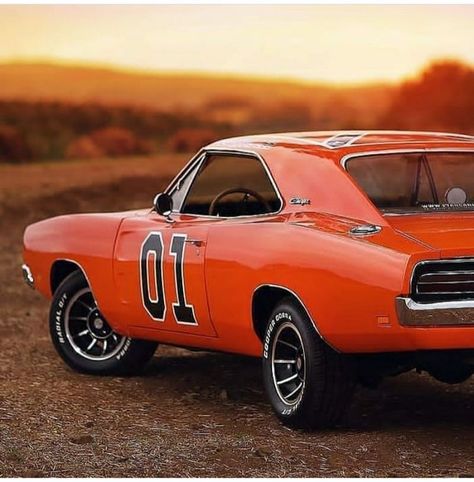 General Lee Car, Dukes Of Hazard, Old American Cars, 1969 Dodge Charger, General Lee, Proud American, Dodge Muscle Cars, Desert Storm, Classic Cars Trucks Hot Rods