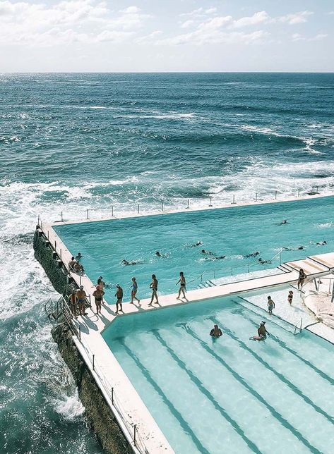 Bondi Icebergs, Romantic Date Night Ideas, Sydney Travel, Koh Tao, Bondi Beach, Destination Voyage, Rock Pools, Most Beautiful Cities, Party City