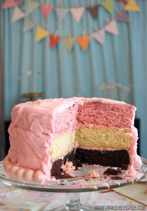 Neopolitan!?! Wouldn't this be great served with Neopolitan ice cream...I  remember Neopolitan ice cream...vanilla/choc/strawberry in layers just like this! Neopolitan Cake, Neapolitan Cake, Gateaux Cake, Monkey Bread, Yummy Sweets, Chocolate Cake Recipe, Food Cakes, Piece Of Cakes, Sweets Treats