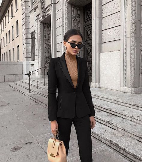 Womens Business Professional, Fashionable Work Outfits, Casual Work Attire, Fashionable Work Outfit, Work Chic, Office Outfits Women, Black Suit, Black Women Fashion, Work Outfits Women