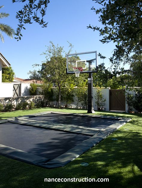 Trampoline and Basketball hoop Trampoline With Basketball Hoop, Rectangle Trampoline Ideas, Basketball Court Front Yard, Outdoor Trampoline Ideas Backyards, Trampoline Backyard Ideas, Basketball Court Ideas, Trampoline Basketball Hoop, Trampoline Games, In Ground Trampoline