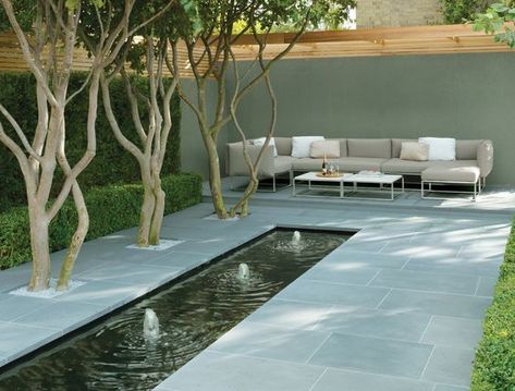 Paved Garden, Paving Garden, Patio Paving, Modern Water Feature, Balkon Decor, Sheffield Uk, Backyard Water Feature, Outdoor Living Design, Block Paving