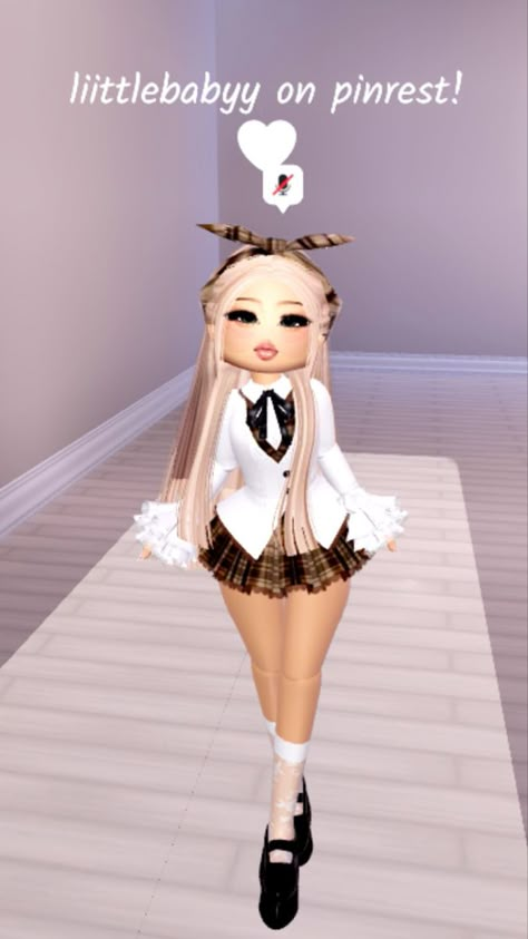 Y2k Rh Outfits, Royal High Outfits Ideas, Roblox Royale High Outfits, Royal High Outfits, Cheap Aesthetic, Rh Hacks, Royale High Outfits, Roblox Royale High, Royals High