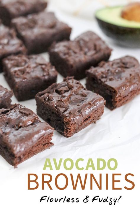 Avocado Brownies Healthy, Lighter Desserts, Brownies Healthy, Brownies Fudgy, Avocado Dessert, Avocado Brownies, Postre Keto, Delicious Brownies, 100 Calories