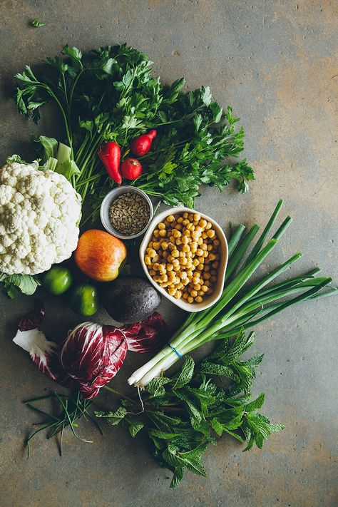 ingredients // the first mess Ingredients Photography, Vegetables Photography, Vegan Cauliflower, Green Veggies, Rice And Peas, Pea Recipes, Food Photography Inspiration, Roasted Cauliflower, Fruit And Veg