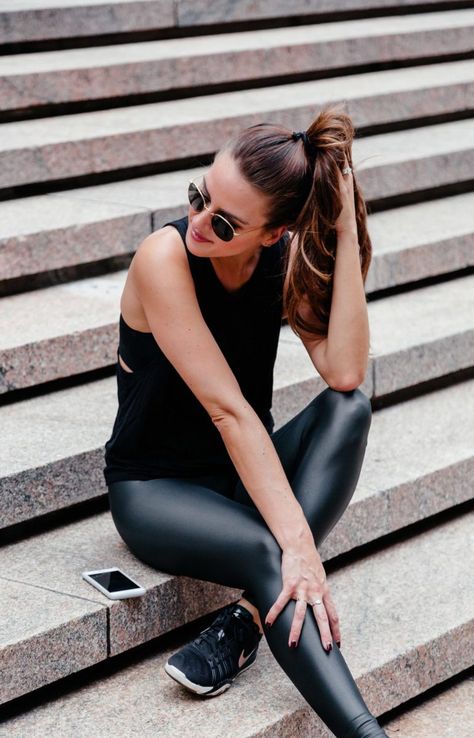 Five AM Wake up Call: Morning workout benefits via A Lo Profile. Workout Benefits, Sports Leggings Black, Short Workouts, Lycra Leggings, Wet Look Leggings, Workout Style, Liquid Leggings, Style Goals, Wake Up Call