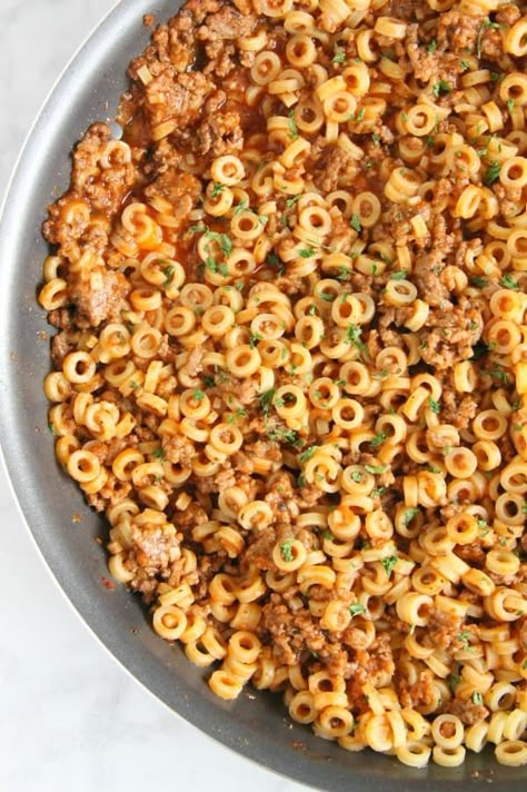 Easy Homemade Spaghetti O's are a family favorite! Made with tomato sauce, spices and ground beef. Fun large ring pasta noodles completes this meal! | The Bitter Side of Sweet #farmtocan #pasta #groundbeef #30minutemeals Ring Noodle Recipes, Ring Pasta Recipes, Season Ground Beef For Spaghetti, Ground Beef Egg Noodles Tomato Sauce, Spagetti O's Homemade, Home Made Spaghetti O's, Homemade Spaghetti Os With Meatballs, Air Fryer Chicken Leg Recipe, Elbow Pasta