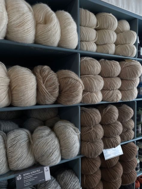 #aesthetic #yarn #yarnlove #wool #beige #fall #autumn #vibe #knot #knitting #crochet #crocheting Fall Knitting Aesthetic, Autumn Knitting Aesthetic, Cozy Crochet Aesthetic, Crochet Yarn Aesthetic, Beige Fall Aesthetic, Cozy Knitting Aesthetic, Craftsmanship Aesthetic, Autumn Crochet Patterns, Knitting Moodboard