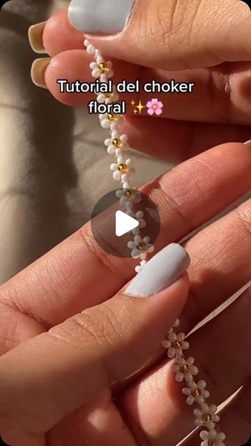 Siempre Bisuteria | Pulsera 7 vueltas | Miyuki on Instagram: "¿Quieres emprender y no sabes en qué?🤔 Comenta “YO” si quieres saber cómo empezar.  Crea accesorios únicos y hermosos con tus propias manos 🤩  Aprende el paso a paso y trabaja desde casa 🏠. Ve al enlace de nuestro perfil para que aprendas con nosotros.   Te enseñamos desde la elaboración de #joyeriaartesanal, #miyuki #pulsera7vueltas y hasta la organización de costos y gastos para crear tu propia empresa 🤗👏🏻  Síguenos para que aprendamos juntas ✨  #joyeriaartesanal #pulsera #bisuteria #pulseraspersonalizadas #handmadejewelry #artesanias #bisuteriaartesanal #joyeriapersonalizada #aprendeconmigo #emprendedesdecasa #creaempresa #tendencias #joyeriacolombia #joyeriamexicana #joyeriaperuana" Macrame, Floral, On Instagram, Macramé