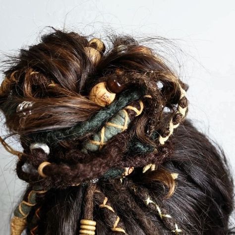 Partial Dreads On Short Hair, Dreadlocks Underneath, Decorated Dreadlocks, Dreads Underneath Hair, Dread Ponytail, Hair Cosmetology, Dread Bun, Partial Dreads, Dread Head