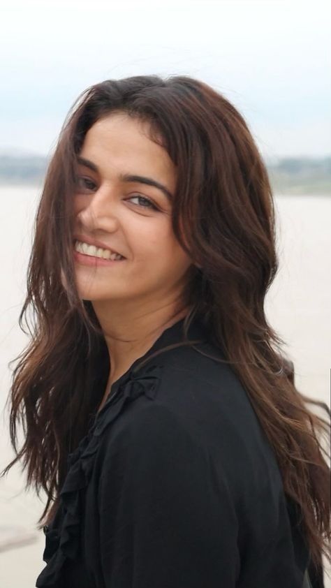 Wamiqa Gabbi Hot, Wamiqa Gabi, Mia Tattoo, Aishwarya Rai Photo, Wamiqa Gabbi, Alia Bhatt Photoshoot, Indian Celebrity, Actress Images, Hot Images