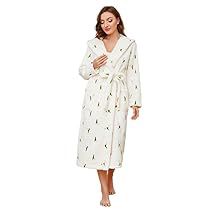 Hooded Robes, Hooded Bathrobe, Fleece Women, Cute Patterns, Hooded Robe, Soft Cute, Cotton Pajama Sets, Women's Robe, Practical Design