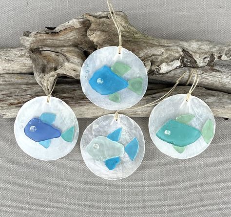 Sea Glass Tree Ornaments, Diy Sea Glass Ornaments, Sea Glass Fish, Sea Glass Ornaments Christmas, Seaglass Christmas Ornaments, Sea Glass Ornaments Diy, Seaglass Ornaments, Sea Glass Christmas Ornaments, Seaglass Projects