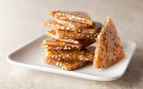 Black Walnut Brittle - Hammons Black Walnuts Walnut Brittle, Black Walnuts Recipes, Almond Brittle, Brittle Recipes, Walnut Recipes, Caramelized Sugar, Candy Recipes Homemade, Christmas Candy Recipes, Harvest Recipes