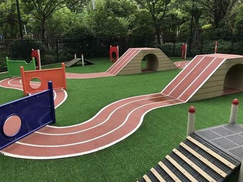 At Home Dog Park, Indoor Dog Park Design, Pet Park Design, Backyard Dog Park, Dog Trampoline, Dog Park Ideas, Pet Playground, Dog Park Design, Dog Daycare Design