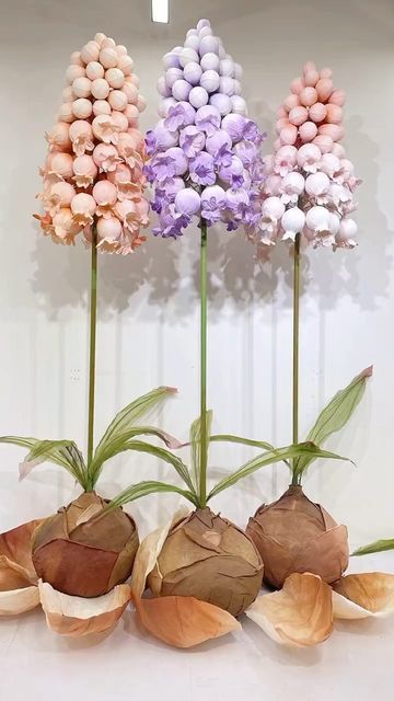 Crepe Flowers Diy Giant, Giant Crepe Flowers, Crepe Paper Large Flowers, Fabric Giant Flower, Diy Wedding Arrangements, Giant Orchid Paper Flower, Giant Flowers Diy, Paper Peonies, Paper Flower Decor