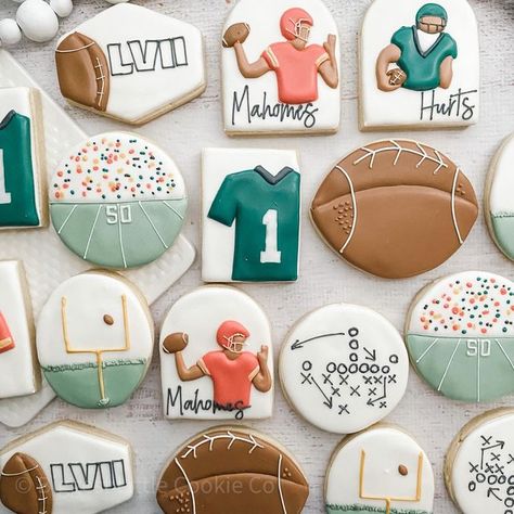 Erin Atkinson on Instagram: "Happy Sports Day to those who observe! I’m in the thick of getting Valentines cookies out the door, but I had time last week to make these for, what I’m sure, will be a super fun Super Bowl party today! My plans today, after the V-Day cookies get on the porch, include reading my three library books before they’re due back this week. I didn’t realize when I scheduled pick ups today that it was the same time as the game…. Sooo, I get to stay home in the peace and q Football Iced Cookies, Super Bowl Decorated Cookies, Book Royal Icing Cookies, Superbowl Sugar Cookies, Superbowl Cookies Decorated, Super Bowl Sugar Cookies, Sports Cookies Decorated, Super Bowl Cookies Decorated, Superbowl Cookies