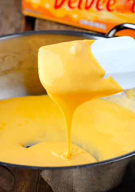 Velveta Cheese Dip, Velveeta Cheese Dip, Velveeta Cheese Sauce, Recipes With Velveeta Cheese, Velveeta Recipes, Cheese Sauce For Broccoli, How To Make Cheese Sauce, Homemade Cheese Sauce, Nacho Cheese Sauce