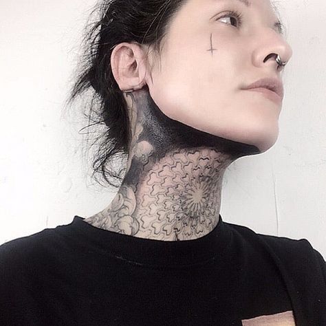 Under Jawline Tattoo, Blackout Tattoo, Tattoo People, Human Canvas, Hippie Style Clothing, Neck Piece, Body Modifications, Blackwork Tattoo, Couple Tattoos