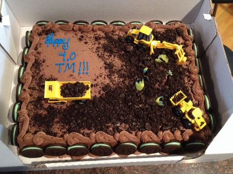 Costco cake + some toys and Oreos = epic cake under $40 Kids Construction Cake, Costco Sheet Cake, Dump Truck Cakes, Costco Cake, Construction Birthday Cake, Construction Theme Birthday Party, Construction Cake, Dirt Cake, Truck Cakes