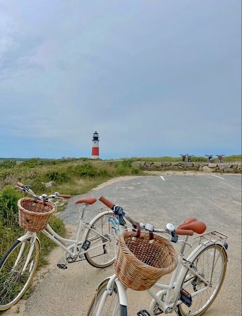 Maine Aesthetic, East Coast Aesthetic, Nantucket Summer, Ogunquit Maine, England Aesthetic, Hamptons Summer, Happy Weekend Quotes, Weekend Quotes, Cap Ferret