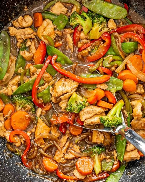 Whip up this Easy and Delicious Chop Suey for a Perfect Weeknight Dinner! Fresh, flavorful, and ready in no time. #QuickDinnerIdeas #ChopSueyRecipe Chop Suey Sauce Recipe, Chop Suey Sauce, Chicken Chop Suey Recipe, Chopsuey Recipe, Chicken Chop Suey, Chop Suey Recipe, Dinner Fresh, Jo Cooks, Chop Suey