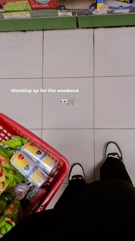 Weekend Stories Instagram, Thrifting Instagram Story, Instagram Story Takeover Ideas, Instagram Story Ideas Shopping, Weekend Ig Story, Grocery Snap, Everyday Instagram Story Ideas, Daily Story Instagram Ideas, Shoe Instagram Story