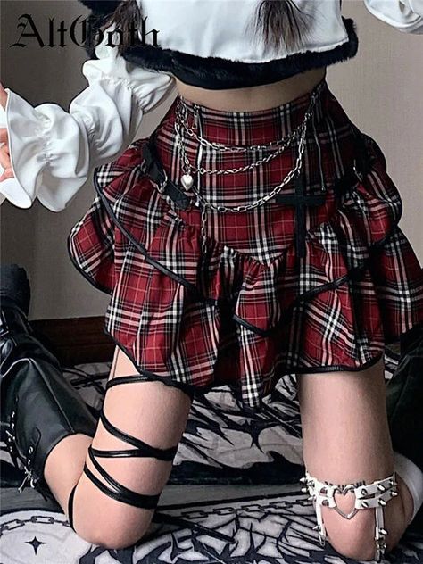 Emo Boutique Skirt Streetwear, Red Plaid Skirt, Slay Outfits, Fairycore Grunge, Cake Skirt, Y2k Skirt, Tiered Mini Skirt, Style Gothic, Plaid Pleated Skirt