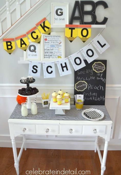 What a cool modern back to school party! See more party planning ideas at CatchMyParty.com! Back To School Party Ideas, School Party Ideas, Back To School Theme, Teacher Party, Back To School Breakfast, School Dinners, School Breakfast, Back To School Night, Back To School Party