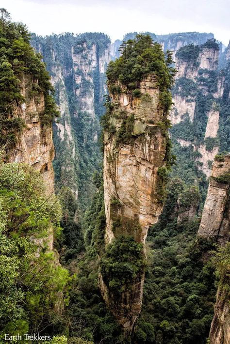 Zhangjiajie National Forest Park, Tianmen Mountain, Zhangjiajie, Mystical Places, Amazing Places On Earth, Places On Earth, Scenery Nature, Fantasy Places, Dream Travel Destinations