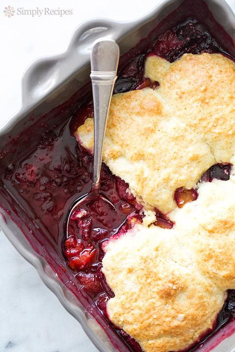 Plum Cobbler ~ Easy and delicious classic plum cobbler, using Santa Rosa plums, topped with a biscuity cobbler topping. ~ SimplyRecipes.com Plum Cobbler Recipe, Plum Cobbler, Plum Dessert, Cobbler Easy, Plum Recipes, Cobbler Topping, Cobbler Recipe, Cobbler Recipes, Cherry Pie Filling