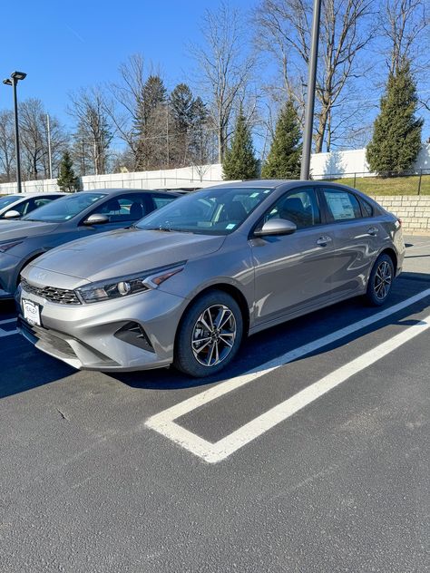 Experience the perfect blend of practicality and excitement with this 2024 Kia Forte LXS! Where reliability meets innovation, ensuring every mile is filled with joy and confidence! 👀 (Stock#K40232)  #HealeyBrothers #HudsonValley #HVNY #poughkeepsieny #orangecountyny #sussexcountynj #essexcountynj #bergencountynj #kia #kiacars #kiaforte #forte #lxs #sedan Chevrolet Dealership, New Hampton, Poughkeepsie Ny, Hudson Valley Ny, Kia Forte, Chrysler Dodge Jeep, Car Auctions, Hudson Valley, Car Insurance