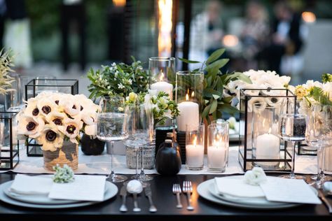 Anemone Centerpiece, Black Wedding Reception, White Black Wedding, Wedding Photos Inspiration, Earthy Ceramics, Plant Arrangements, Cylinder Candles, Black And White Wedding Theme, Inside Weddings