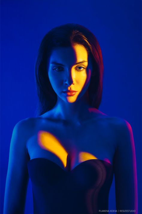 Colour Gel Photography, Colorful Portrait Photography, Neon Photography, Portrait Lighting, Dramatic Lighting, Poses References, Colorful Portrait, Color Studies, Cinematic Photography