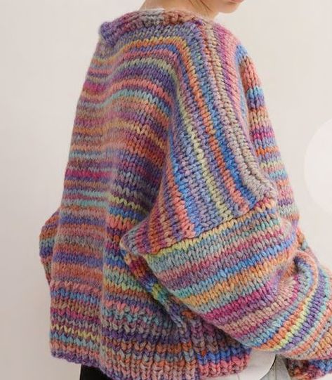 Bright Colored Sweaters, Knit Sweater Colorful, Colorful Sweaters Aesthetic, Colourful Knitted Sweater, Knitted Sweaters Pattern Free, Colorful Knitted Sweaters, Colorful Sweater Outfit, Knitting Yarn Colors, Adrette Outfits