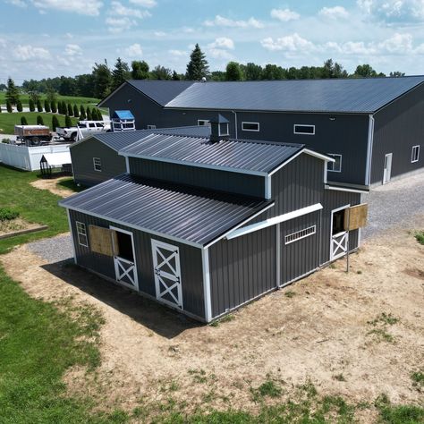 Another beautiful monitor barn completed for a customer in Apple Creek, Ohio! It is 30'x26' and has (3) 10x10 stalls, a 6x10 tack/feed room, 10x10 loft, and a cupola! 🐴🐃🐐🐎🐑🐕🐕‍ ktbarns.com Small Animal Barn, Metal Horse Barns, Small Barn Plans, Barn Layout, Small Barn, Horse Barn Designs, Tack Room, Barn Plans, Barn Design