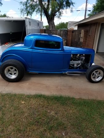 Old Hot Rods, Ford Hot Rod, Hot Rods Cars Muscle, Vintage Jewelry Ideas, Vintage Hot Rod, Classic Hot Rod, 32 Ford, Classic Cars Trucks Hot Rods, 1932 Ford