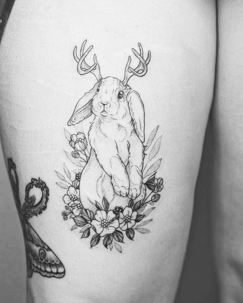 Tatuaje Studio Ghibli, Bunny Tattoos, Rabbit Tattoos, Time Tattoos, Dream Tattoos, A Bunny, Little Tattoos, Animal Tattoos, The Trip