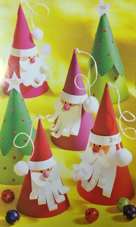 Santa Kids Crafts, Paper Christmas Trees, Santa Claus Crafts, Crafts To Try, Classroom Christmas, Santa Crafts, Christmas Crafts For Kids To Make, 2023 Trends, Crafts For Kids To Make