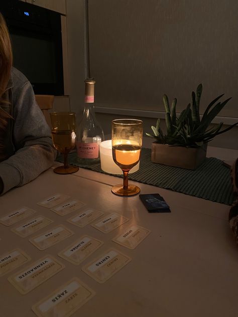 #boardgame #girlsnight #winenight #friends #aesthetic #games #night #evening #winter #autumn #fall #cosy Cosy Nights In, Game Nights With Friends Aesthetic, Friends Game Night Aesthetic, Board Game Night Aesthetic, Boardgame Aesthetic, Wine Night Aesthetic, Game Night Aesthetic, Friend Game Night, Aesthetic Games