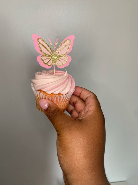 Butterfly Cupcake Toppers, Butterfly Themed Birthday Party, Butterfly Theme Party, Butterfly Baby Shower Theme, Butterfly Cake Topper, Butterfly Cupcakes, Number Cake Toppers, Butterfly Birthday Party, Butterfly Baby Shower