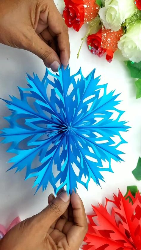 Fun fun fun #firstphoto #feelspecial #instalive # | ART FUN & DANCE Christmas Reels, Julkransar Diy, Snowflake Making, Snowflake Crafts, 3d Paper Snowflakes, Soft Music, Paper Snowflake, Paper Christmas Ornaments, Christmas Paper Crafts