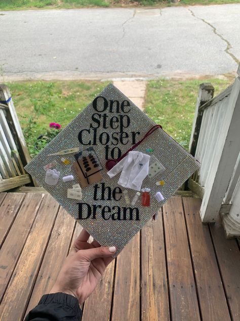 Cute Cap For Graduation, Unwritten Graduation Cap, Designs For Caps For Graduation, High School Graduation Cap Designs Future Nurse, Bachelor Graduation Cap, Graduation Cap Designs Quotes, Senior Grad Cap Ideas, Cute Cap Ideas For Graduation, High School Cap Decoration