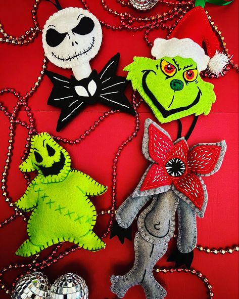 Felt Halloween Ornaments Free Patterns, Halloween Felt Crafts Free Pattern, Felt Halloween Ornaments, Halloween Felt Crafts, Felt Ornaments Diy, Deco Halloween, Halloween Art Projects, Mouse Halloween, Felt Ornaments Patterns