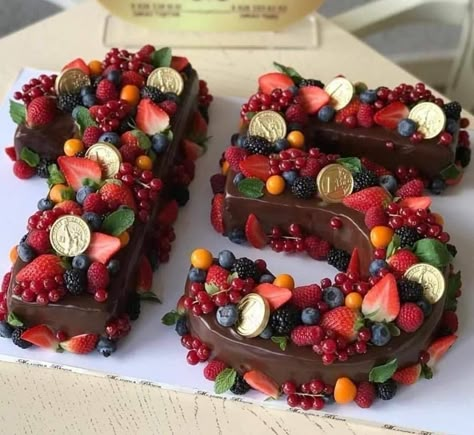 Nigerian Cake, Torte Creative, Torte Cupcake, Cake Chocolat, Cake Blog, Pudding Desserts, Juice Recipes, Number Cakes, Cupcake Cake