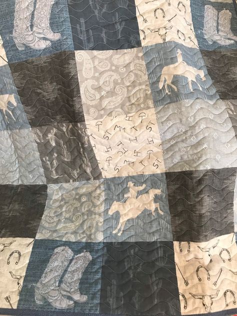 Western Theme Nursery, Cowboy Nursery Theme, Western Crib Bedding, Western Crib, Western Baby Clothes, Cowboy Nursery, Cowboy Quilt, Western Quilts, Baby Clothes Quilt