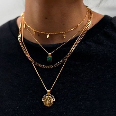 Popular Necklaces 2024, Trendy Necklaces Jewelry Trends 2023, Necklace 2023 Trends, Necklaces Trend 2024, Popular Necklaces 2023, Affordable Gold Jewelry, Trendy Necklaces 2023, Trending Necklaces 2024, 2023 Jewelry Trends Women